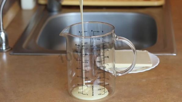 муссовый торт с зеркальной глазурью медовый