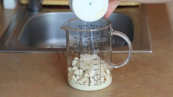 муссовый торт с зеркальной глазурью медовый