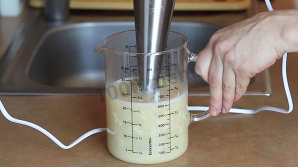 муссовый торт с зеркальной глазурью медовый