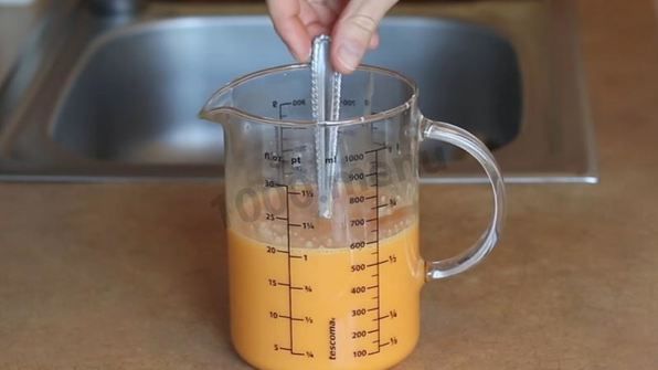 муссовый торт с зеркальной глазурью медовый