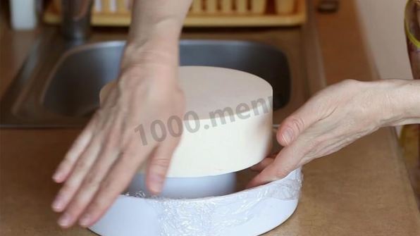 муссовый торт с зеркальной глазурью медовый