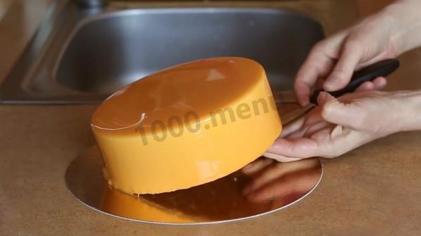 муссовый торт с зеркальной глазурью медовый