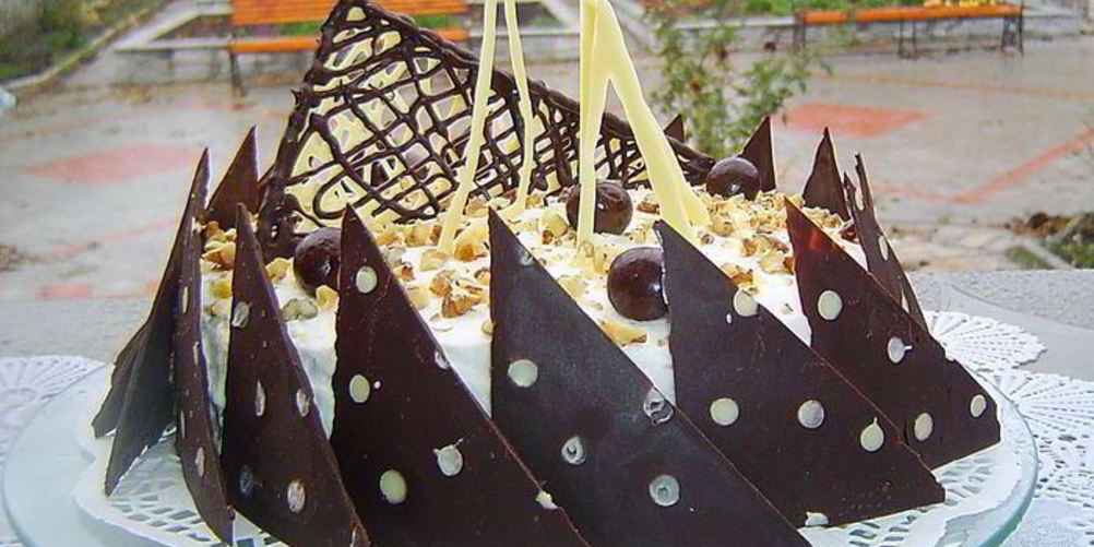 Рецепт орехового торта с кремом патисьер