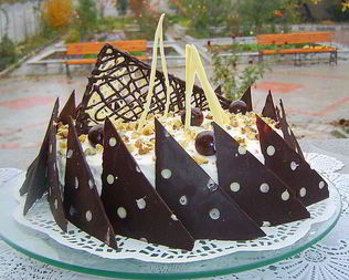 Ореховый торт с кремом Патисьер