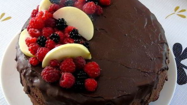 шоколадно-вишневый торт