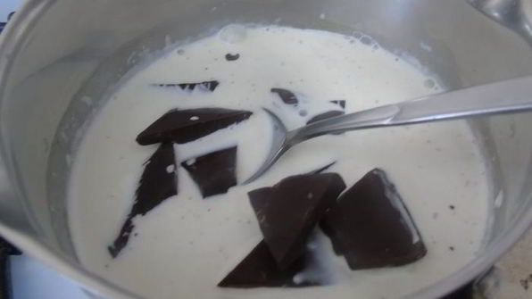 шоколадно-вишневый торт