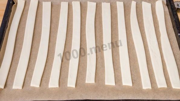 торт полено слоеное