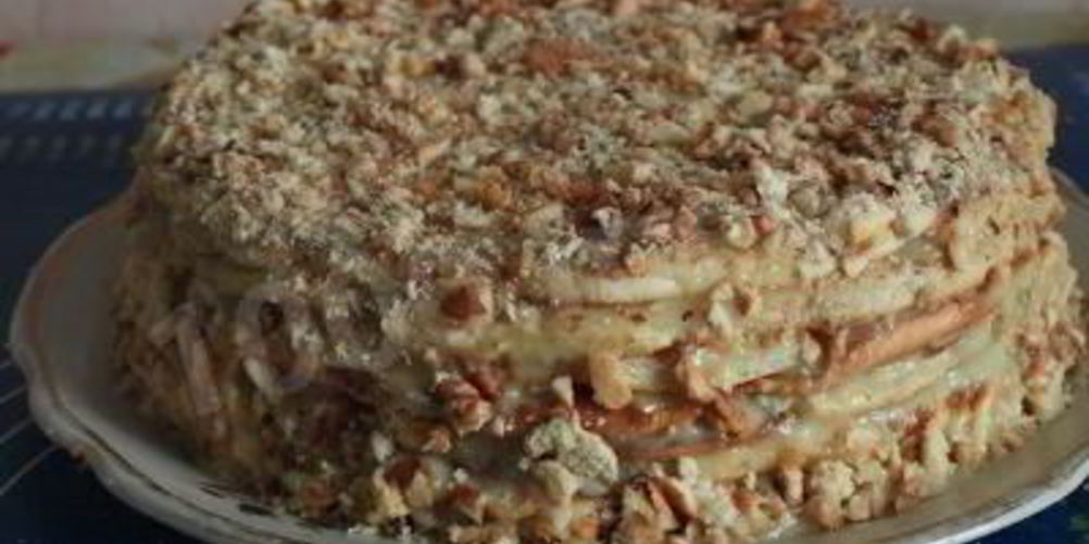 Рецепт торта с грецкими орехами и сгущенным молоком на сковороде