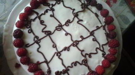 Торт Сметанное чудо с вишневой начинкой