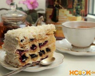 Торт Вишня в снегу