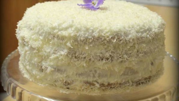 торт вишня в снегу