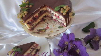 Торт Ягодная мелодия