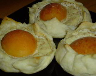 Творожно-абрикосовые слойки