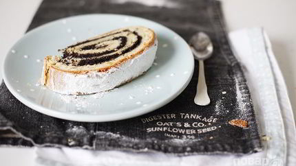 Творожно-маковый рулет