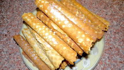 Вафельные трубочки в вафельнице