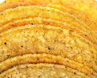 Вафли из пармезана с черным перцем