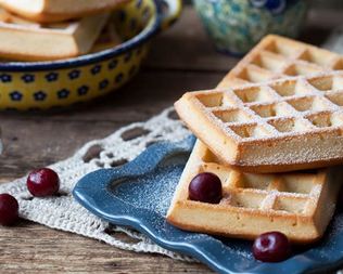 Вафли с яблочным пюре