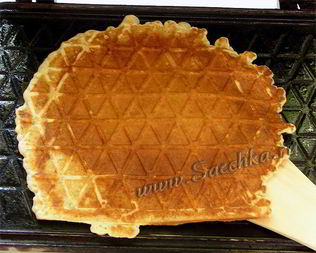 Вафли в вафельнице