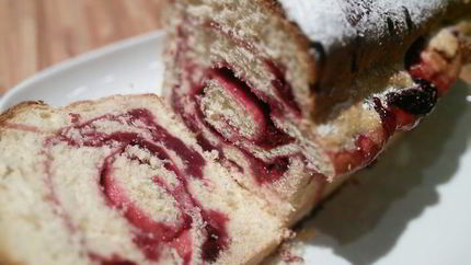 Вишневый рулет