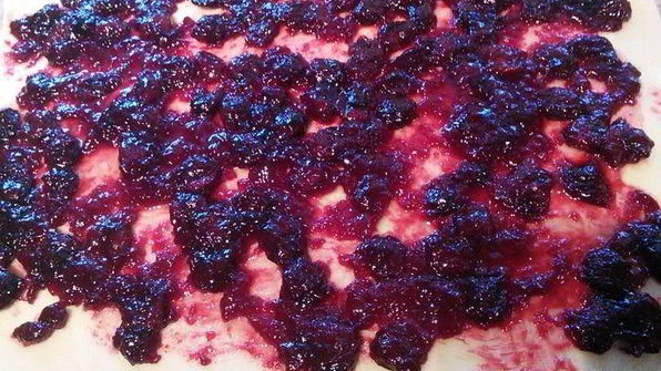 вишневый рулет