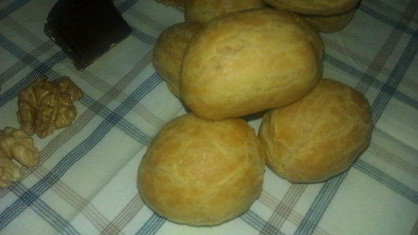 необыкновенные эклеры с орехово-бейлисовым кремом