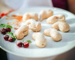 Профитроли с кремом