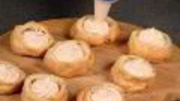 профитроли с лососем