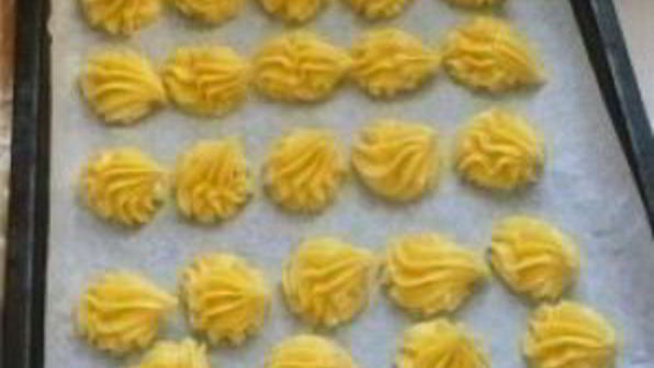 профитроли с заварным кремом