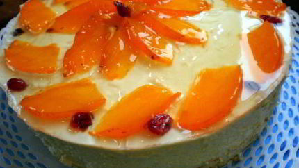 Торт с профитролями и хурмой