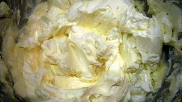 торт с профитролями и хурмой