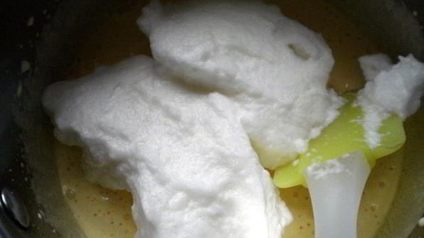 торт с профитролями и хурмой