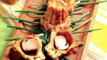 Эклеры из заварного теста с белыми грибами