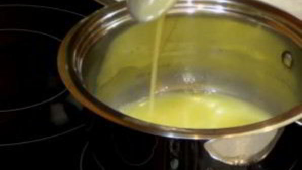 эклеры с шоколадной помадкой и масляным кремом