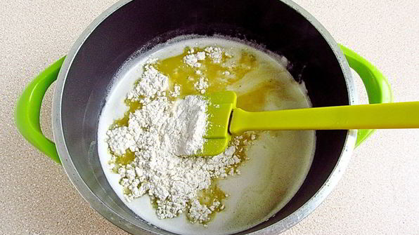 эклеры со сливочно-сметанным кремом