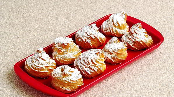 эклеры со сливочно-сметанным кремом