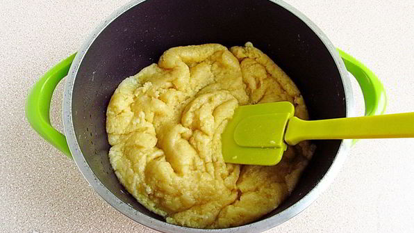 эклеры со сливочно-сметанным кремом