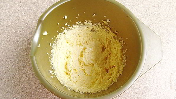 эклеры со сливочно-сметанным кремом