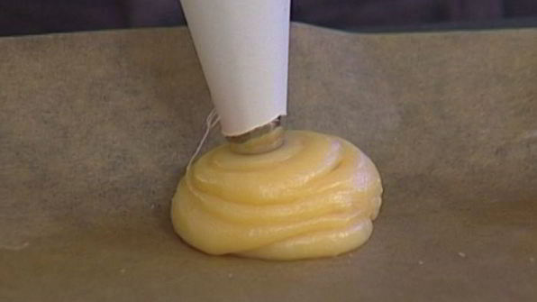 эклеры со сливочно-творожным кремом