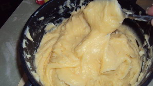 заварные пирожные с ореховым кремом