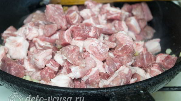 картофельная запеканка с соусом