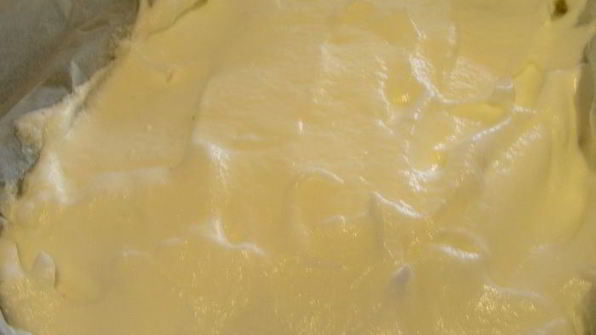 рисовая запеканка с ревенем и меренгой