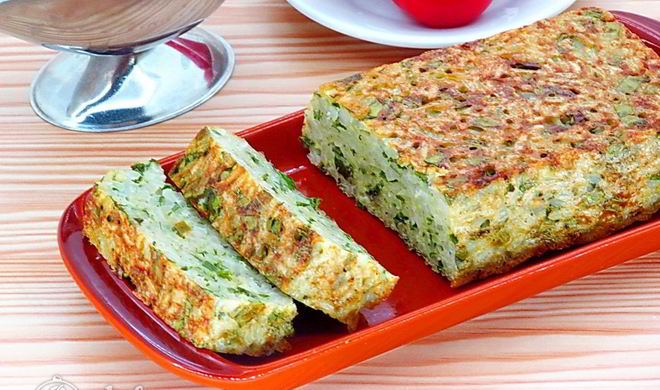 Рисовая запеканка с зеленым луком