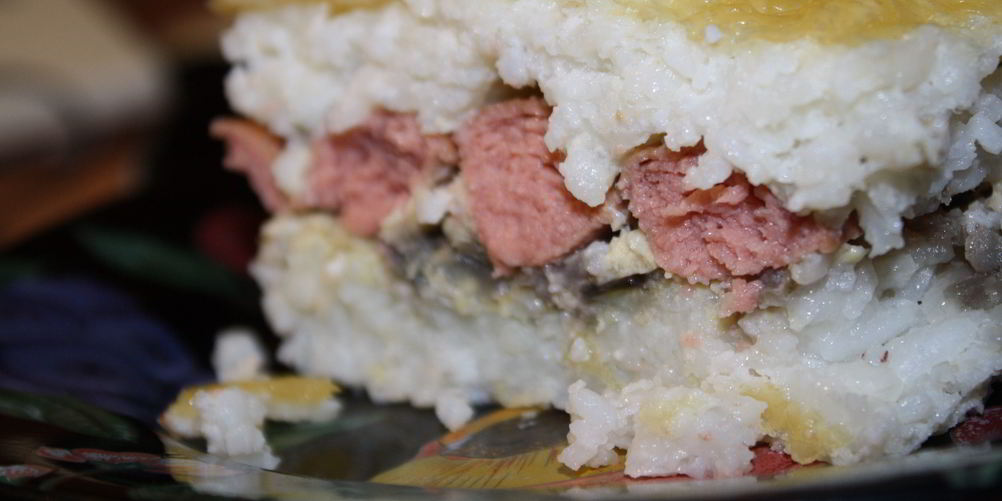 Рецепт воздушной рисовой запеканки с сосисками