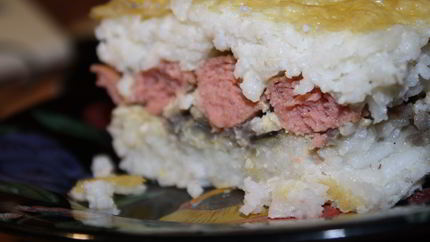 Воздушная рисовая запеканка с сосисками
