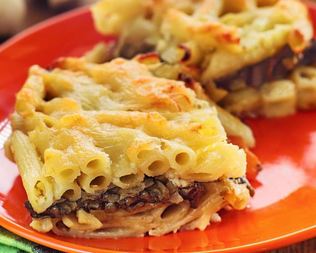 Запеканка из макарон с грибами