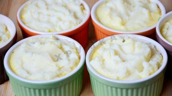 запеканка с семгой и картофельным пюре