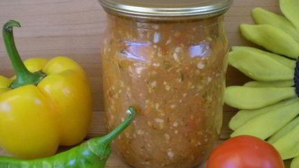 Аджика острая из помидоров и чеснока