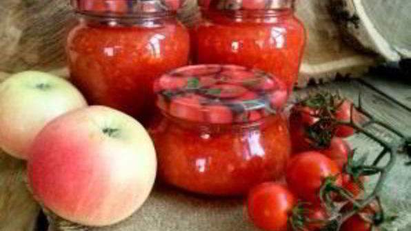 аджика с морковкой и яблоками