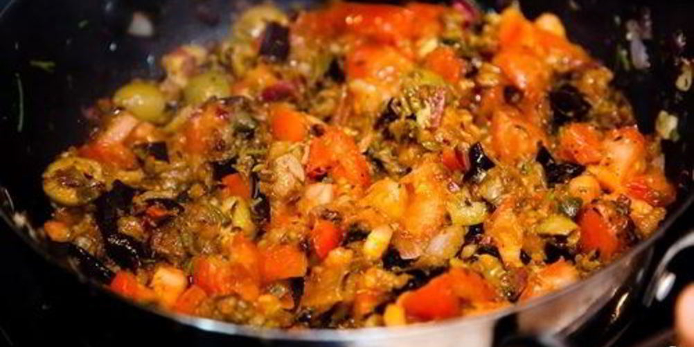 Рецепт баклажанов с овощами на зиму