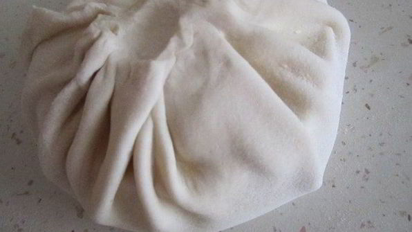 камамбер с клубничным джемом